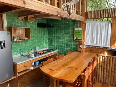 Una cocina o zona de cocina en Cabañas Aldea San Francisco de Asís
