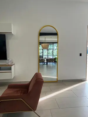 Una televisión o centro de entretenimiento en Rancho Macloy Hotel Spa & Social Events