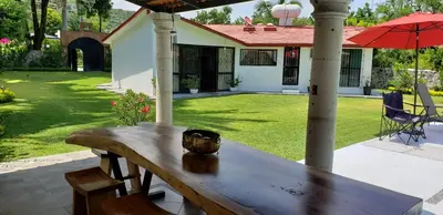 Jardín al aire libre en Casa cerca de las Estacas