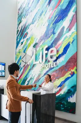 Clientes alojados en Life Hotel
