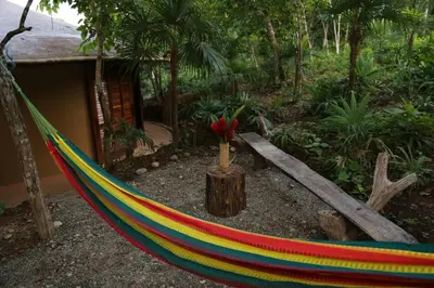 Jardín al aire libre en cabañas Camino Mágico