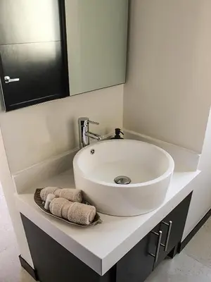 Un baño de Laviu B&B Luxe Suites