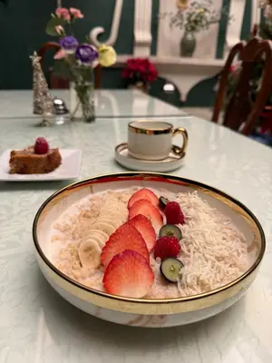 Comida en o cerca de este hotel