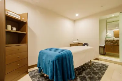 Cama o camas de una habitación en Camino Real Pedregal Mexico