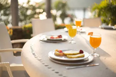 Comida en o cerca de esta villa
