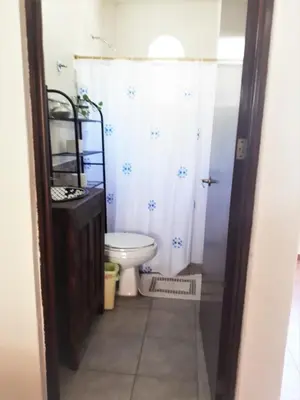 Un baño de La Vivienda Villa