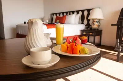 Comida en o cerca de este hotel