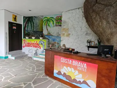 Certificado, premio, señal o documento que está expuesto en Casa Costa Brava