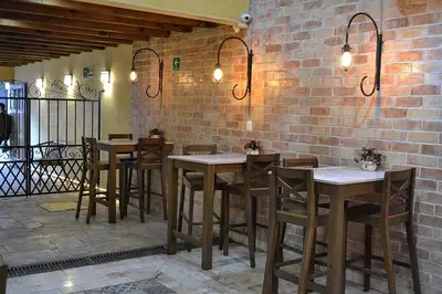 Un restaurante o sitio para comer en Hotel Boutique Casa Abuela Maria