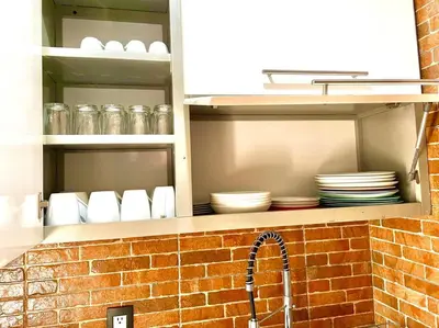Una cocina o zona de cocina en Lujoso y amplio Loft con alberca climatizada y amplia cama para alberca, Cuernavaca somos los únicos en ofrecerte 2 jacuzzis premium con agua caliente y sistema de hidromasaje tipo spa, terraza panorámica con asador de carbon y mas amenidades!