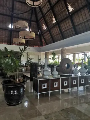 Zona de estar de Villa Privada ubicada en el campo de Golf del Hotel Vidanta Mayan Palace