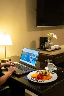 Comida en o cerca de este hotel