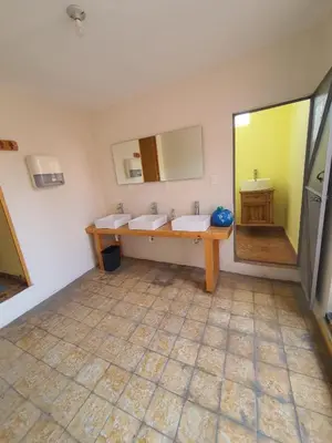 Un baño de Hostalgia Casa Zul