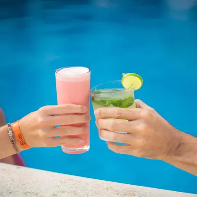 Bebidas en Hotel Caracol Plaza