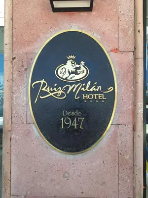 Certificado, premio, señal o documento que está expuesto en Hotel Ruiz Milán