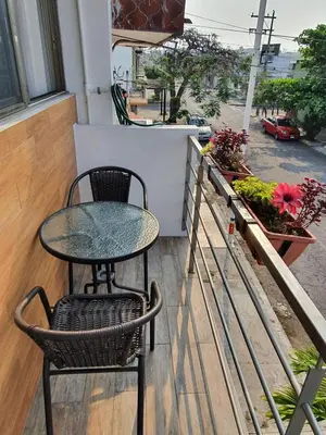 Un balcón o terraza de Habitaciones amuebladas Veracruz Logos