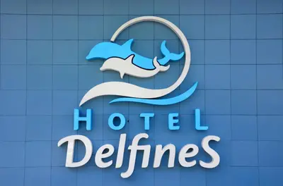 Certificado, premio, señal o documento que está expuesto en Hotel Delfines - a 2 calles del Acuario Veracruz