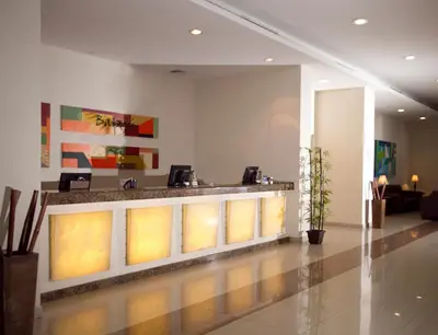 El vestíbulo o zona de recepción de Balaju Hotel & Suites