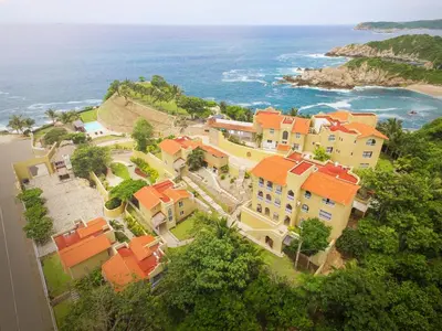 Paisaje cerca de este apartahotel