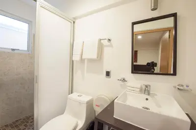 Un baño de Hotel Oaxaca Inn Express