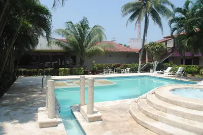 Piscina en o cerca de Los Andes Coatzacoalcos