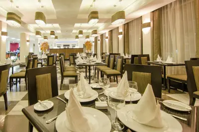 Un restaurante o sitio para comer en Hilton Garden Inn Tuxtla Gutierrez