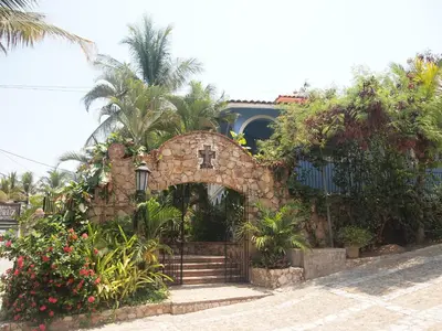 Jardín al aire libre en Bungalows Santa Cruz