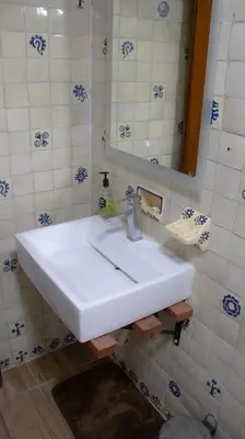 Un baño de Suites Las Plazas