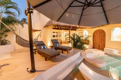 Piscina en o cerca de 1013 - Villa Maya