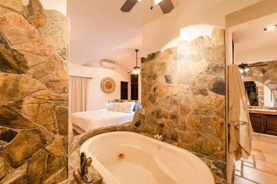 Un baño de 1086 - Villa Encantada