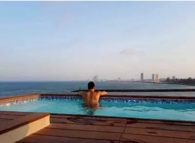 Piscina en o cerca de FRENTE PLAYA vista al mar, PISCINA DE USO EXCLUSIVO