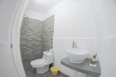 Un baño de Hotel San Carlos