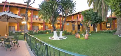 Jardín al aire libre en Hotel Hacienda Don Cenobio