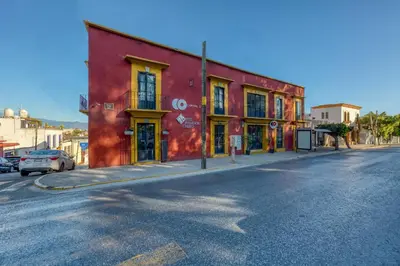 El barrio de los alrededores o un barrio cerca de este hotel