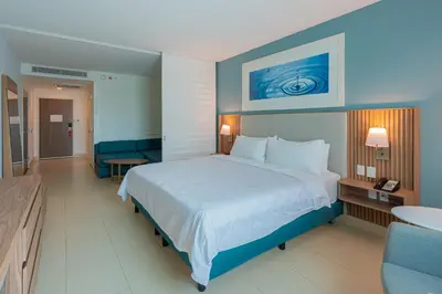 Cama o camas de una habitación en Holiday Inn Acapulco La Isla by IHG