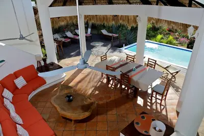 Piscina en o cerca de Villa Casa Blanca del Faro