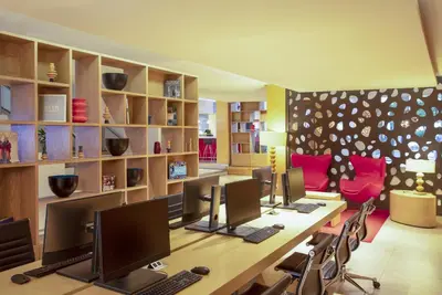 Zona de estar de Fiesta Inn Ciudad de México Aeropuerto
