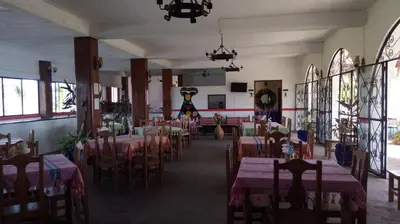 Un restaurante o sitio para comer en Angel del Mar