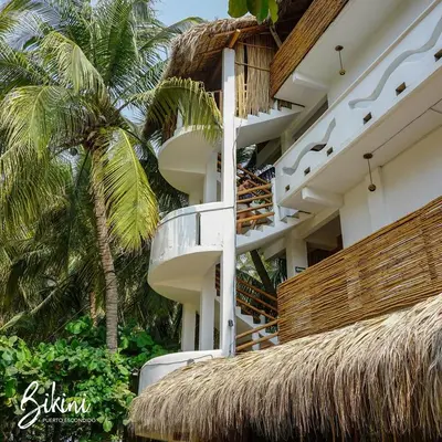 Un balcón o terraza de Bikini Beach House