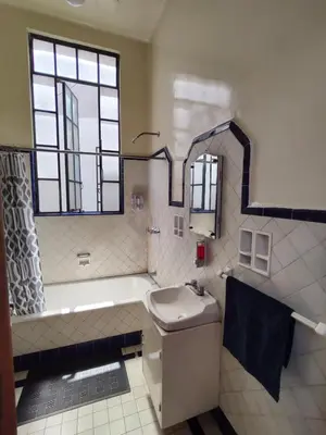 Un baño de Home Sweet Home