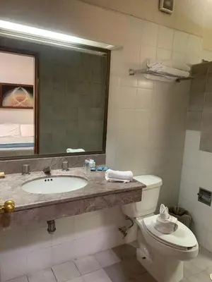 Un baño de HOTEL TRUEBA