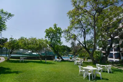 Jardín al aire libre en Hotel Coral Cuernavaca