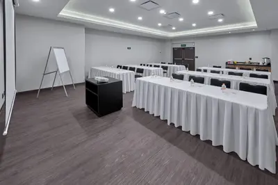 Zona business o sala de conferencias en City Express by Marriott Ciudad de México Tlalpan