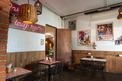Un restaurante o sitio para comer en Selina Oaxaca
