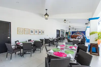 Un restaurante o sitio para comer en Hotel Santa Cruz Huatulco