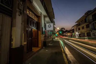 El barrio de los alrededores o un barrio cerca de este hotel