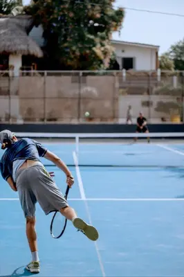 Instalaciones para jugar a tenis o squash en Casa de Olas Boutique Hotel o alrededores