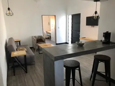 Una televisión o centro de entretenimiento en Casa Maye