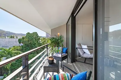 Un balcón o terraza de 2073 - Mixie 307