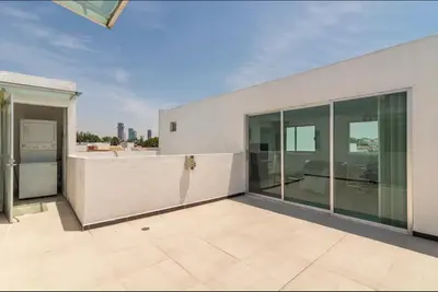 Un balcón o terraza de Casa Grande, Cómoda y con Seguridad - Excelente Ubicación